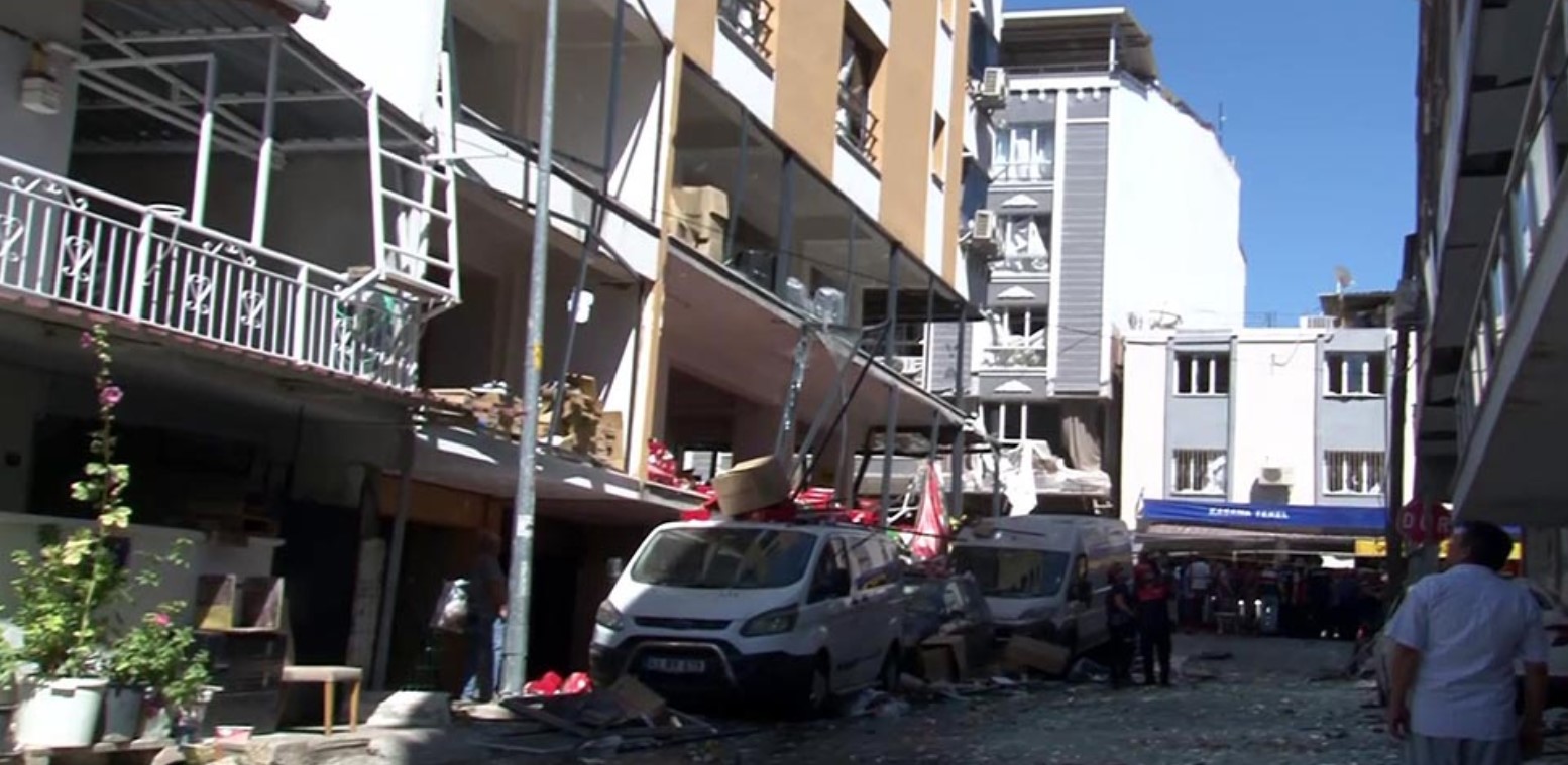 İzmir Torbalı'da korkunç patlama! Ortalık savaş alanına döndü: 4 ölü, 30'un üstünde yaralı