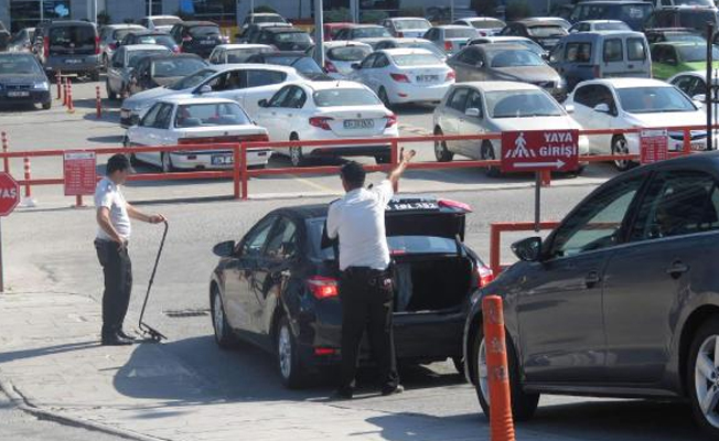 Kartal Adliyesi'nde bomba alarmı! Otoparklar giriş çıkışa kapandı...