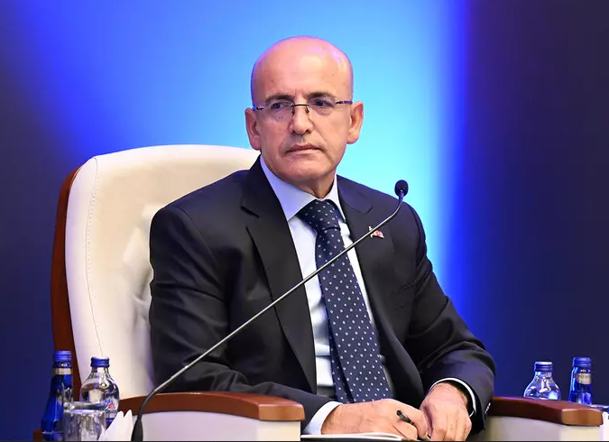 Hazine ve Maliye Bakanı Mehmet Şimşek'ten asgari ücret açıklaması: En yüksek asgari ücret bizde...