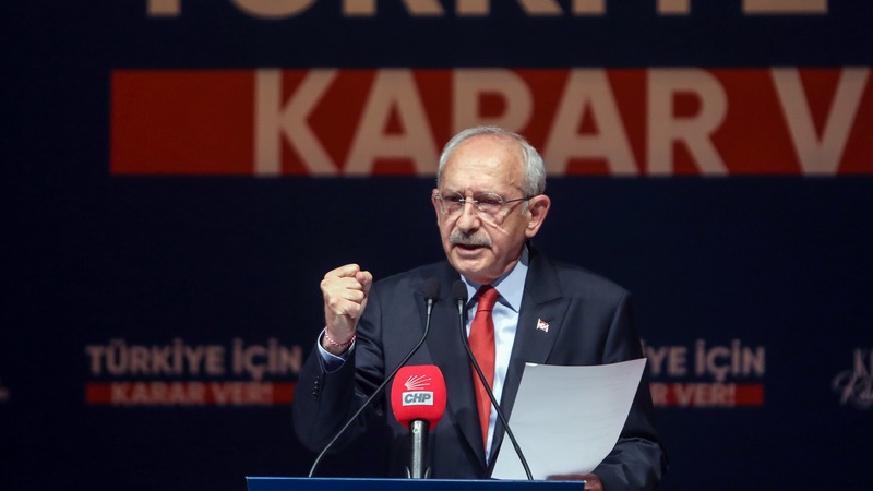 Kılıçdaroğlu "14 Mayıs'ta dinlemediniz, şimdi dinleyin!" diyerek seslendi: "Bakacağınız yer toplu tecavüz kültüründen gelme mültecileri içimize sokan B.O.P eşbaşkanıdır"