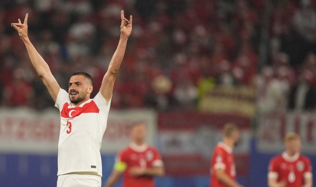 Bozkurt işaretini sadece Merih Demiral yapmamış! İşte aynı sevinci yapan oyuncular