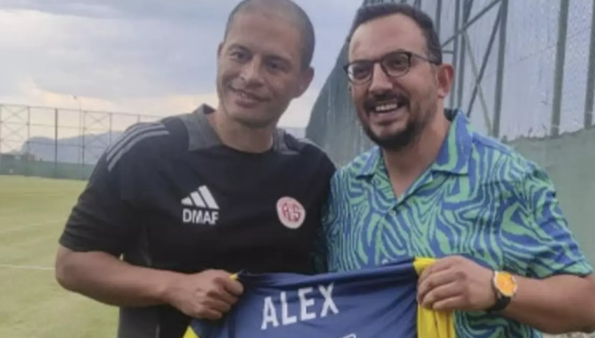 Antalyaspor'dan skandal Alex açıklaması!