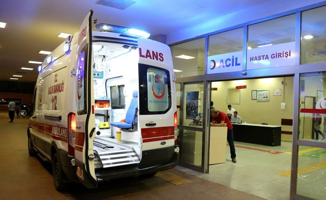 346 inşaat işçisi yemekten zehirlendi