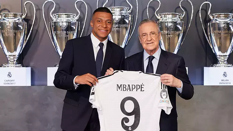 Kylian Mbappe Real Madrid'e imzayı attı!