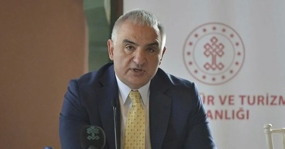 Kültür ve Turizm Bakanı Mehmet Nuri Ersoy'un otelinde inci kaşıklı havyarın bedeli 40 bin TL