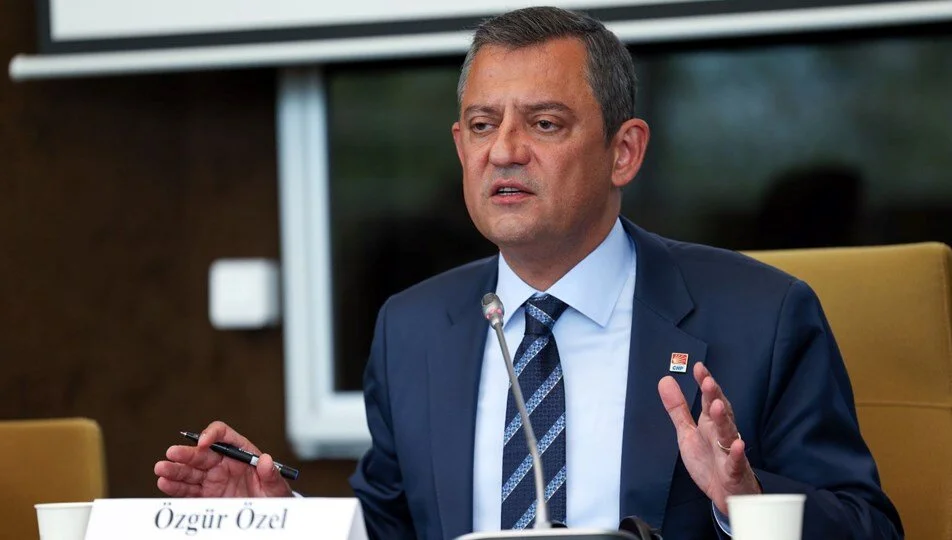 Özgür Özel duyurdu! Bütün CHP’li Belediyelere Kent Lokantası geliyor