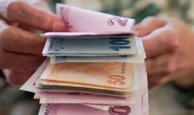 En düşük emekli maaşı 12 bin 500 lira oldu