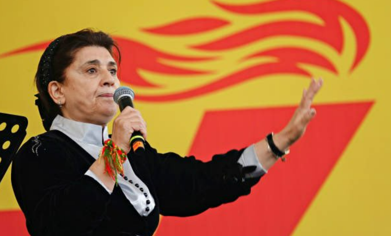 Leyla Zana'dan gözdağı: "Meydanlara çıkarmayı düşünüyorsanız, seve seve varız!"