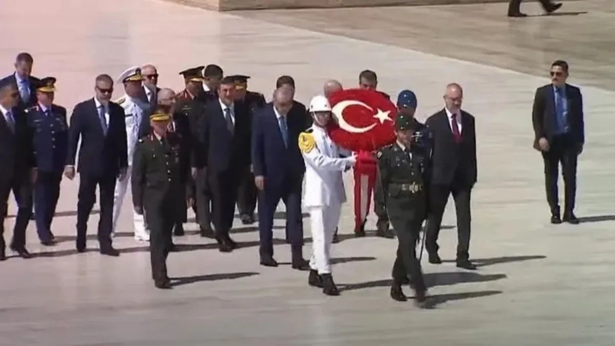 YAŞ toplanıyor! Erdoğan ve Yüksek Askeri Şura üyeleri Anıtkabir'i ziyaret etti
