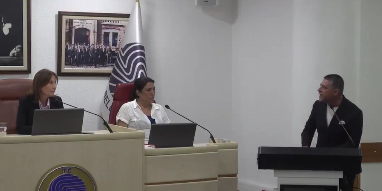 MHP'li meclis üyesi, Ülkü Ocakları üzerinden kadın belediye başkanını tehdit etti!