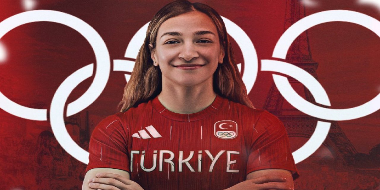 Fenerbahçeli Milli Boksör Buse Naz Çakıroğlu'ndan Gümüş Madalya!