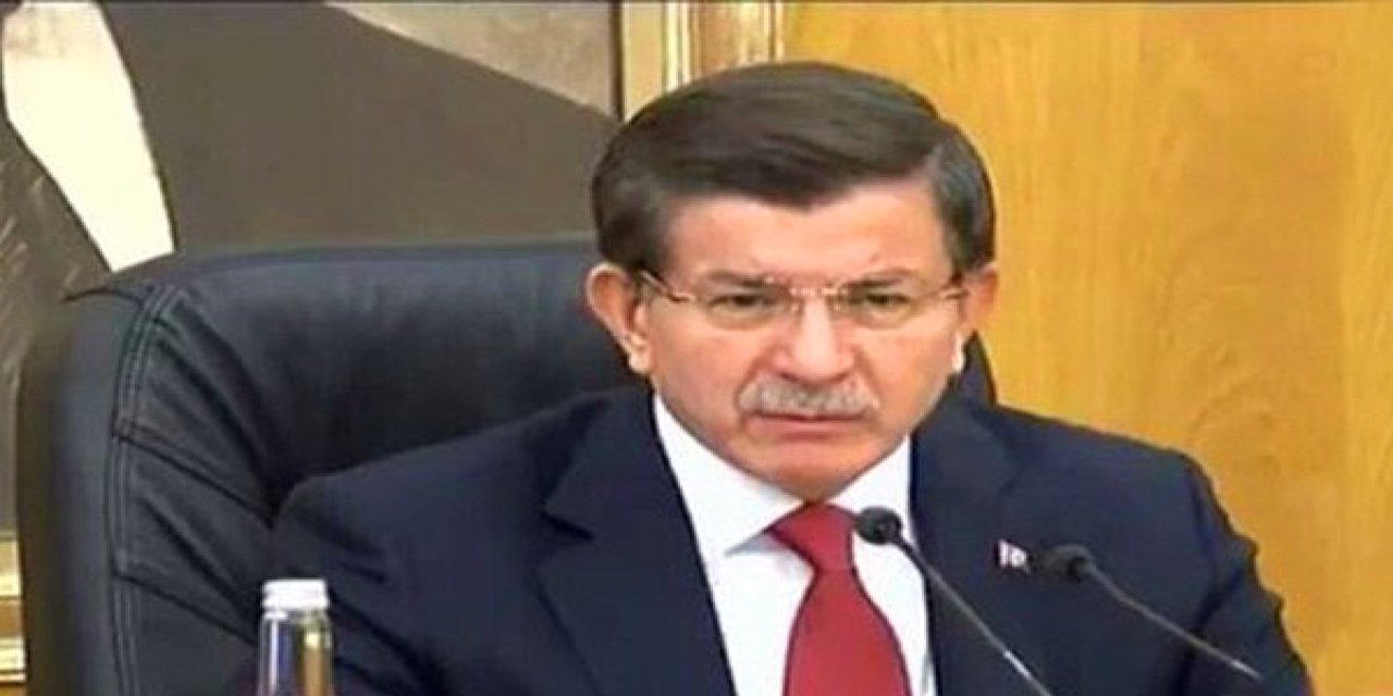 Milletvekili transferi iddiası Ahmet Davutoğlu'nu küplere bindirdi: "İnsanda biraz utanma olur"