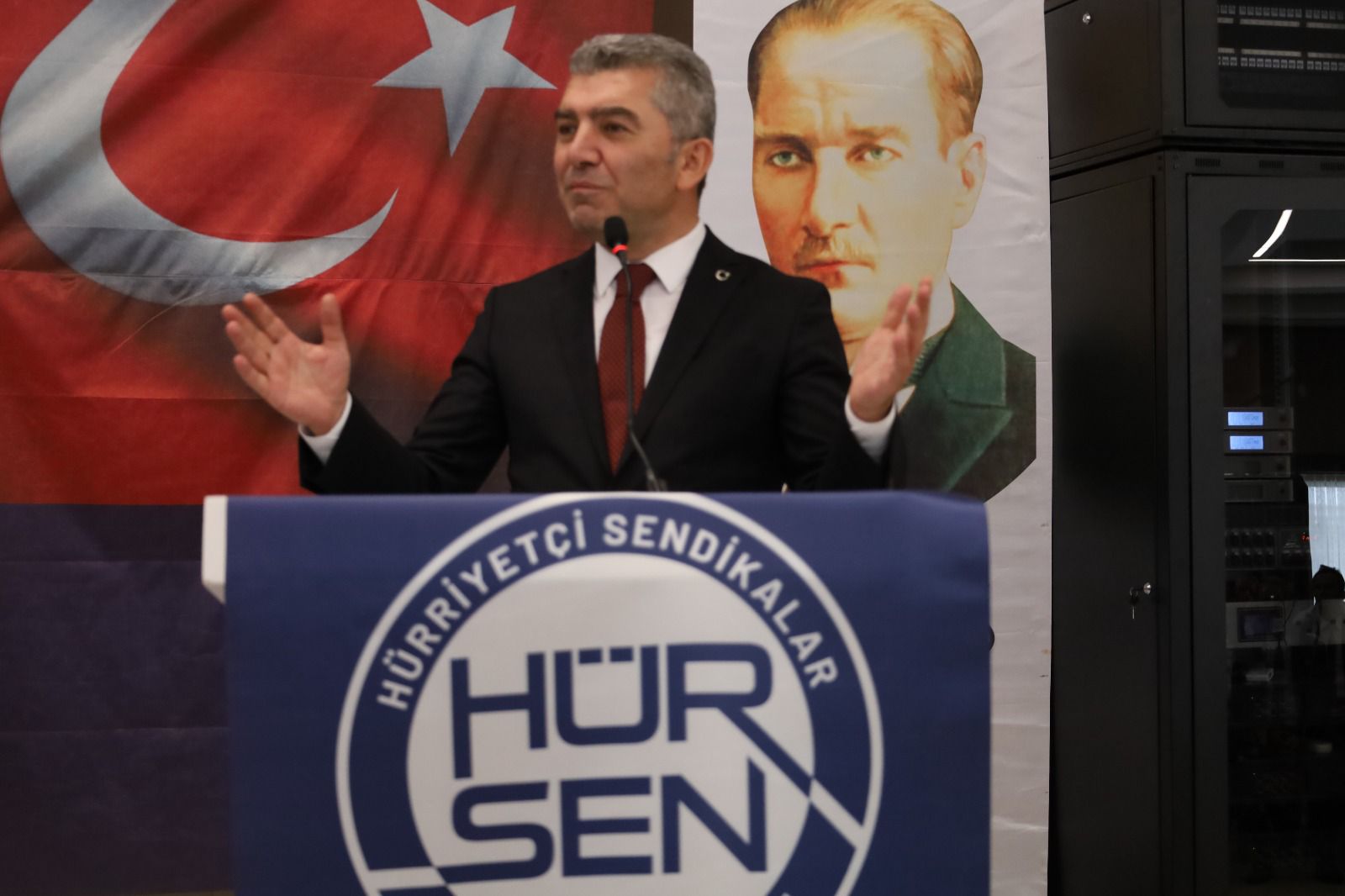 Hürriyetçi Eğitim Sen Genel Başkanı Kuruoğlu: Masa başında yaratılan enflasyon rakamları toplumu sefalete sürüklüyor