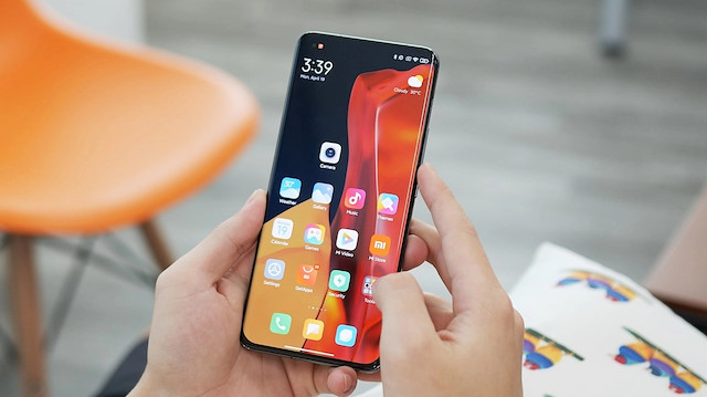Telefonunuzda varsa vakit kaybetmeden silin! Siz farkında olmadan banka hesaplarınızdan para çekiyor