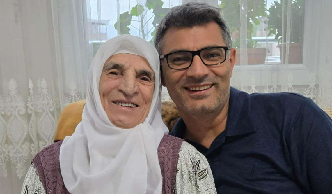 Yusuf Dikeç annesiyle fotoğrafını paylaştı! İlk yorum atan Elon Musk oldu
