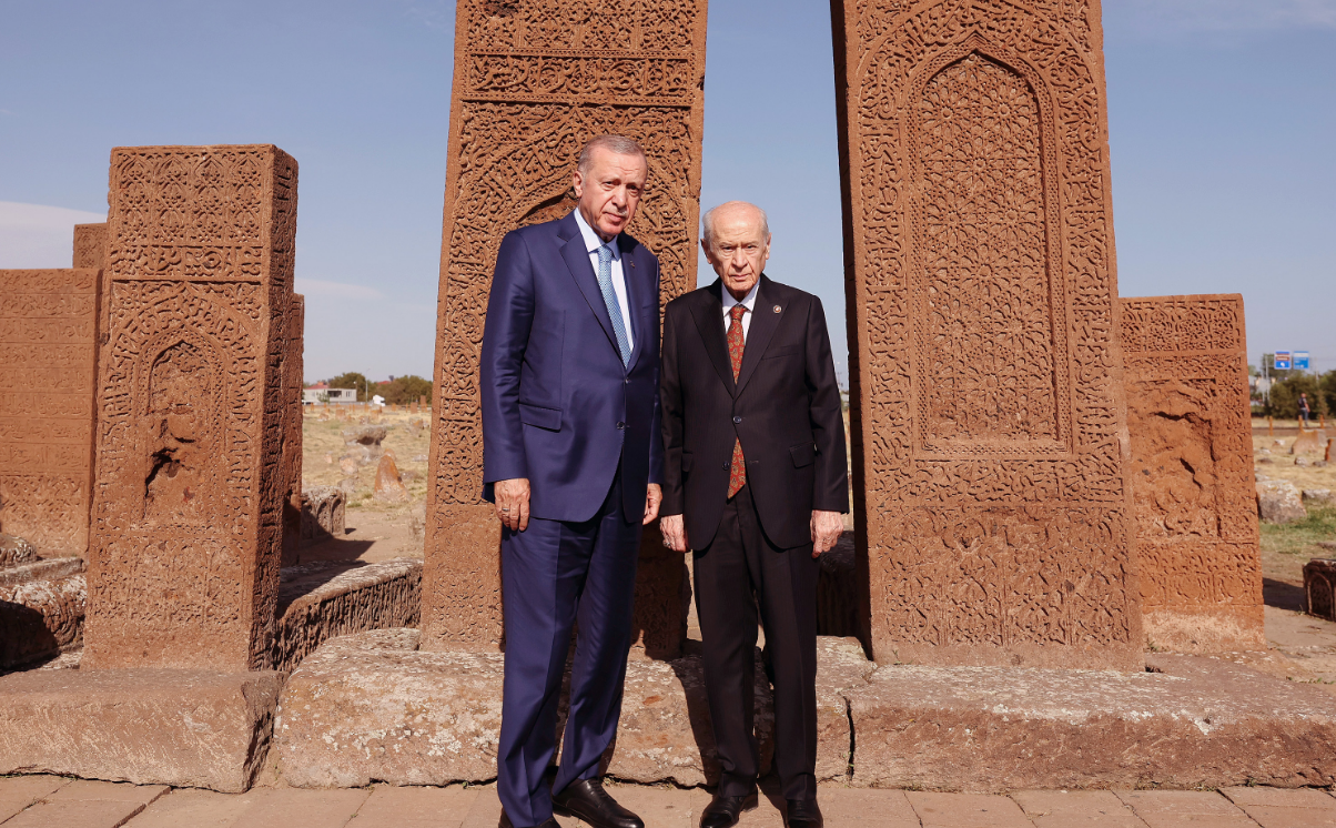 DEM Parti'den Erdoğan'ın Ahlat konuşması sonrası 'MHP'li sübliminal' gönderme