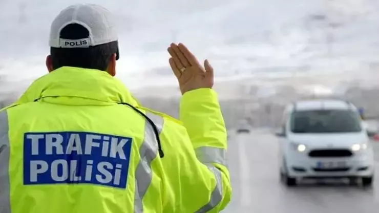 Karayollarında yeni dönem: Trafik polisi artık görev almayacak!