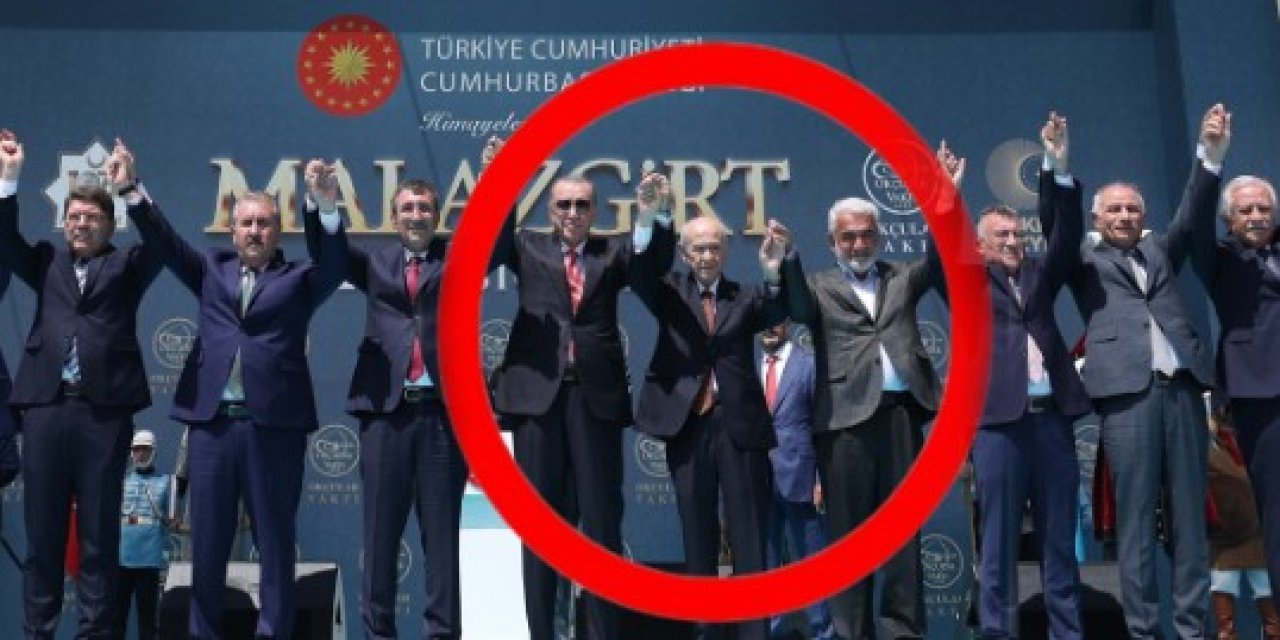 Cumhurbaşkanı Erdoğan, MHP lideri Bahçeli ve HÜDA-Par lideri Yapıcıoğlu el ele... Kuvvet komutanları bu kez sahneye çıkmadı!