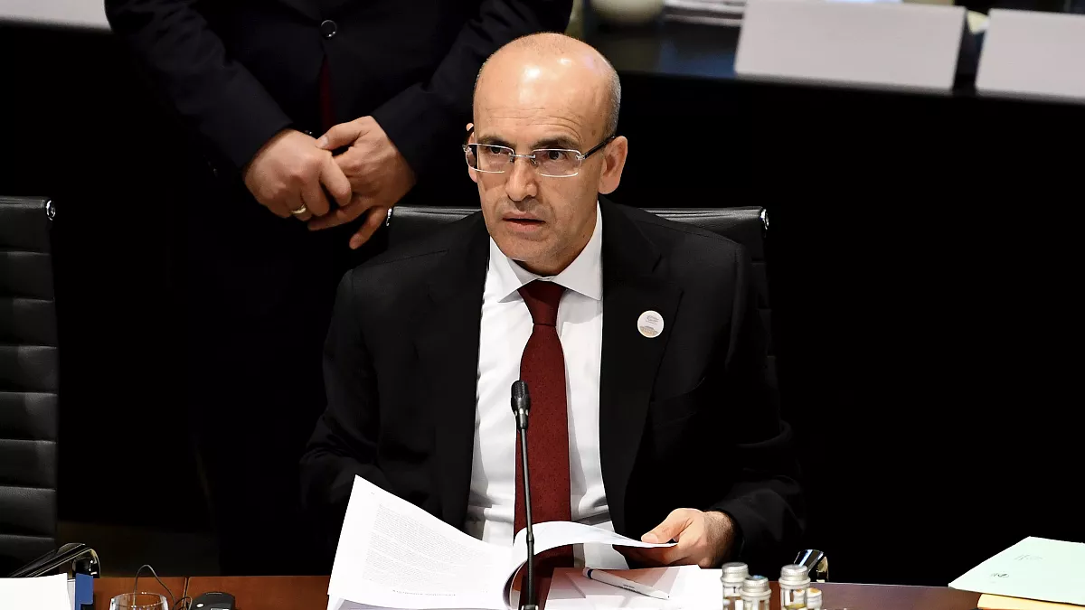 Bakan Şimşek'ten enflasyon düzeltmesi açıklaması!
