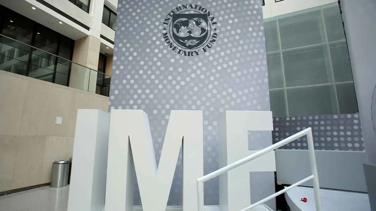 IMF uyardı! Merkez sıkılaştırmaya gitti