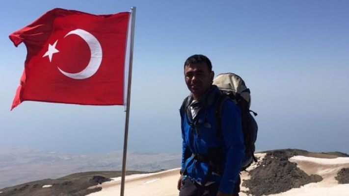 Süphan Dağı'nda demokrasi ateşi!