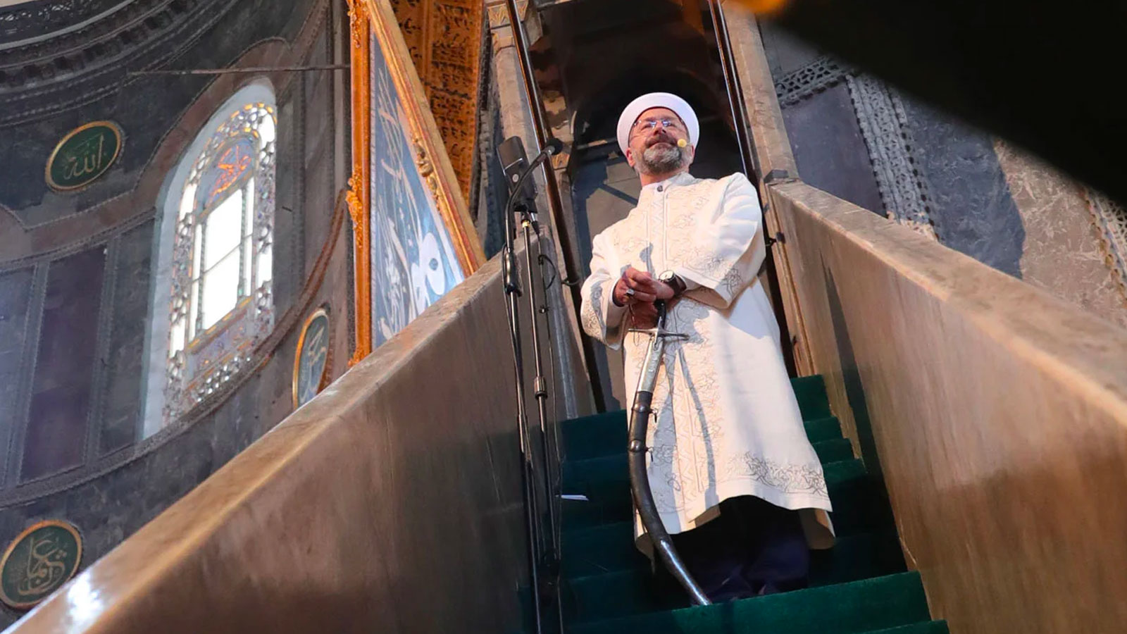 İşte Diyanet'in cuma hutbelerinde Atatürk'ün adını anmamasının nedeni! Ali Erbaş, Atatürk'ü referans gösterdi