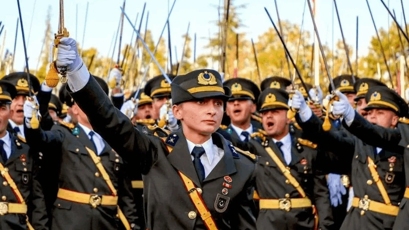 MSB'den teğmenlerin kılıçlı yeminine inceleme