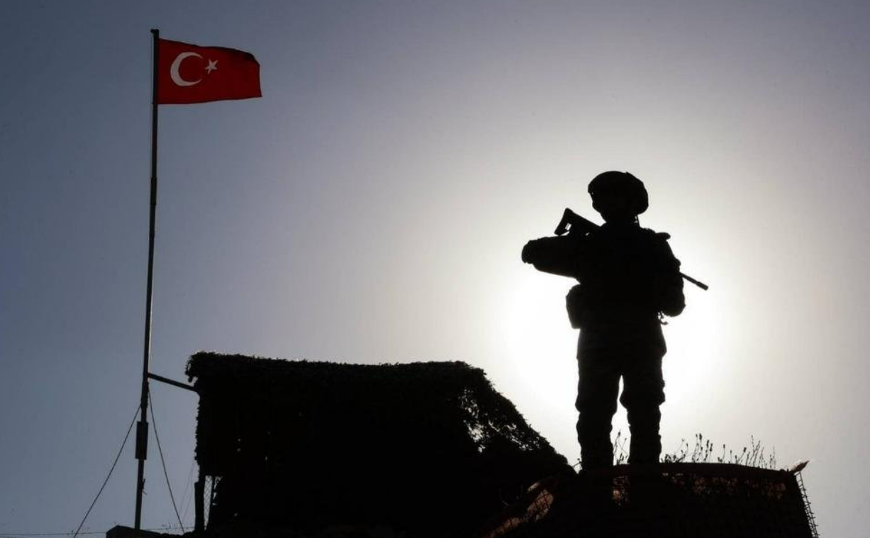 Tunceli'de askeri araç uçurumdan yuvarlandı! 4 asker şehit oldu