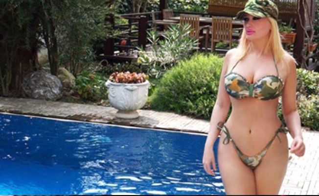 Adnan Oktar'ın kediciğinden tangalı 15 Temmuz paylaşımı