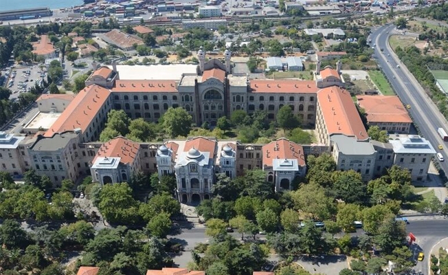 Marmara Üniversitesi'nde skandal 