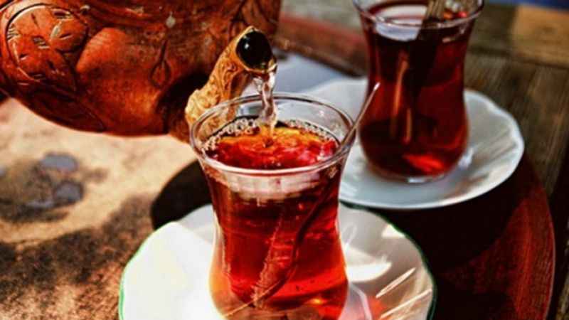 Çay tiryakileri dikkat! Zehir saçıyor