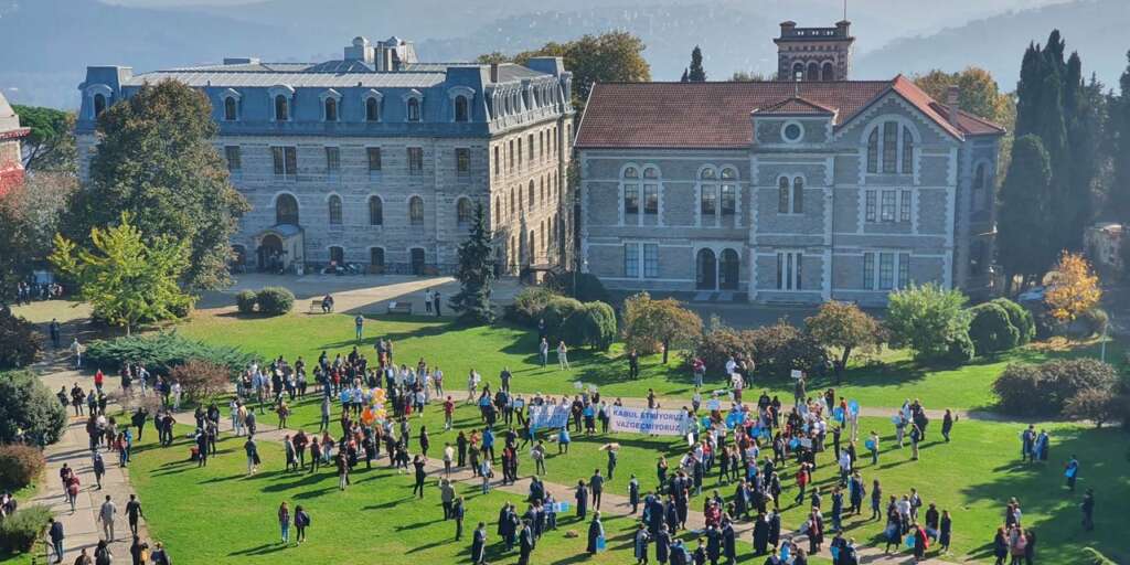 Erdoğan'ın kararıyla Boğaziçi Üniversitesi Aydın Doğan İletişim Enstitüsü kapatıldı