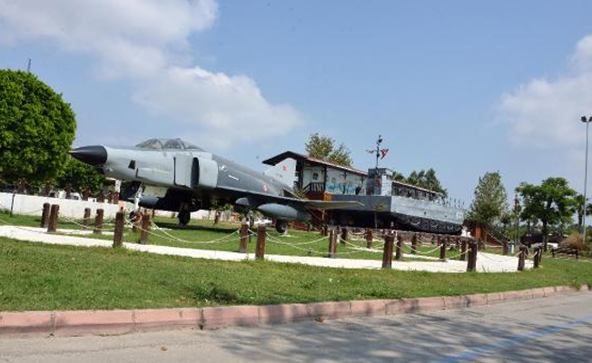 Adanalılar soluğu denizde aldı! Sokaklar boşaldı!