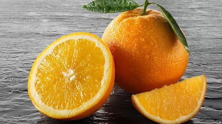 Portakalı böyle yiyenler tehlikede!