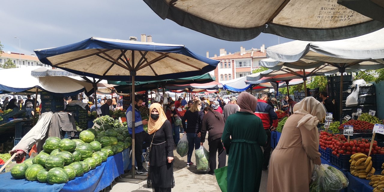 TÜRK-İŞ 'açlık' ve 'yoksulluk' sınırını açıkladı! Emekli ve asgari ücretli sefalet içinde