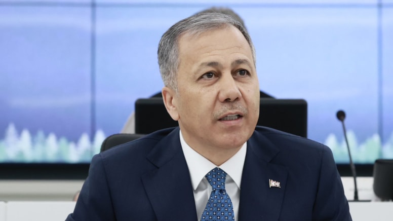 Sessiz kalışı tepki çekmişti! İçişleri Bakanı Ali Yerlikaya'dan bir gün gecikmeli 'sur' katliamı açıklaması