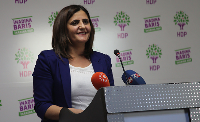 HDP'li vekil Atatürk Havalimanı'nda gözaltına alındı