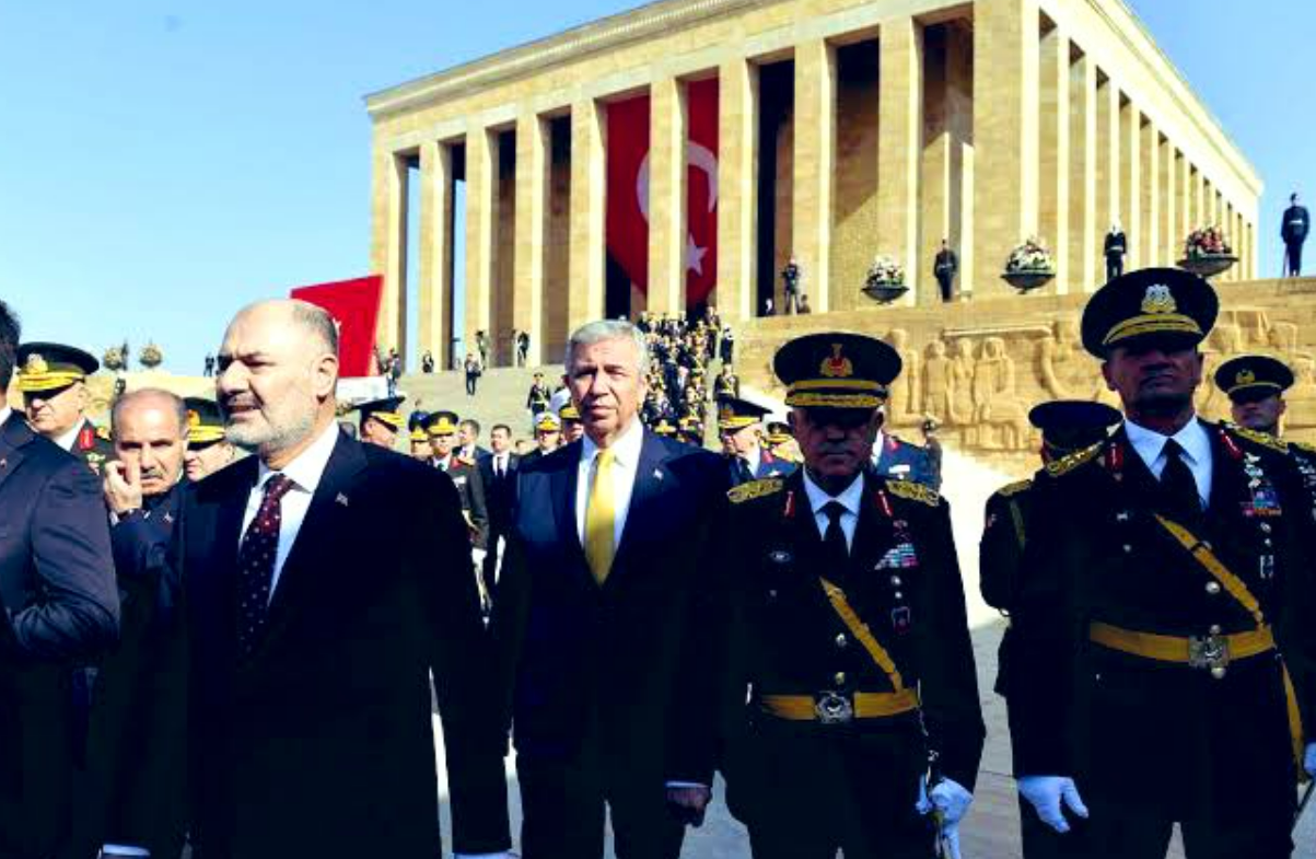 Mansur Yavaş'tan Google'a 'Atatürk' tepkisi: "Bu tweeti 6 ayda bir güncelleyecek miyiz?"