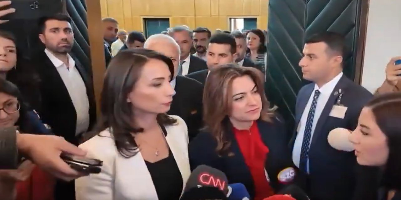 MHP ve DEM Parti arasında yumuşama rüzgârları! Devlet Bahçeli'nin tokalaşma açıklamasına yanıt: "Zaten Türkiye partisiyiz"