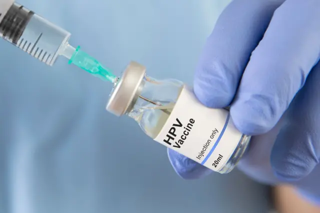 ABB, ücretsiz HPV aşısını uygulamaya başladı