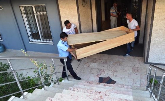 Ayvalık'ta şüpheli ölüm