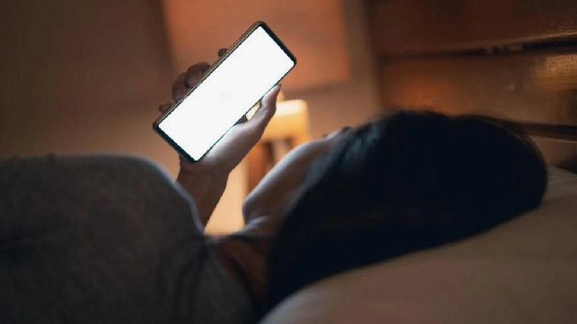Telefon ekranlarında hamamböceği dışkısı bulundu