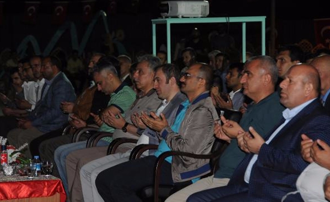Hakkari'de 15 Temmuz şehitleri için Türkçe ve Kürtçe mevlit okutuldu