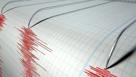 Peş peşe deprem! Sivas sallandı