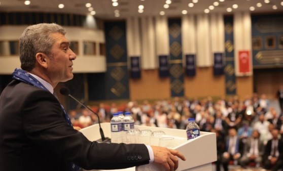 Hürriyetçi Eğitim Sen Genel Başkanı Levent Kuruoğlu: Öğretmenlik mesleği sadece kılık kıyafet ile değerlendirilerek, itibarsızlaştırılamaz