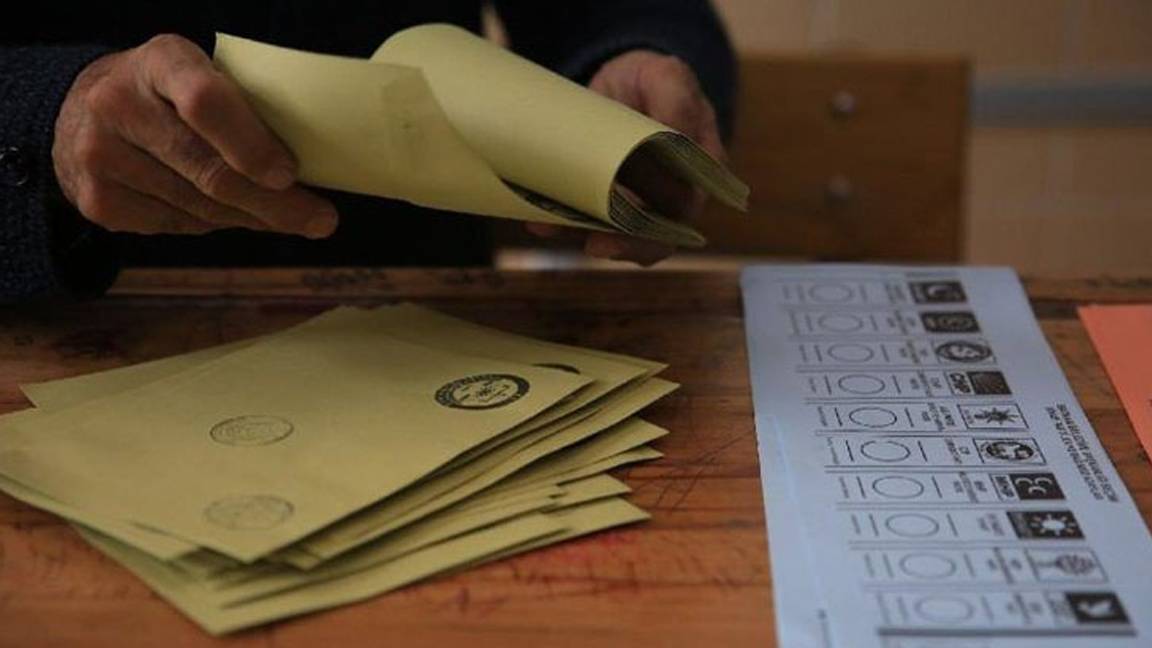 Türkiye'nin sorunlarını hangi siyasi parti çözer? İşte anketten çıkan sonuçlar