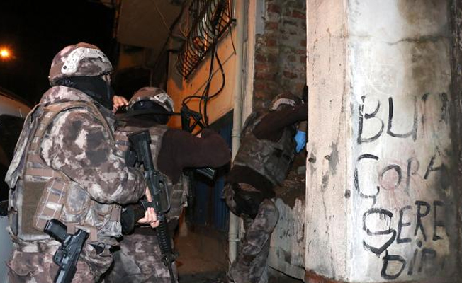İstanbul'da dev operasyon: 2 şebeke çökertildi