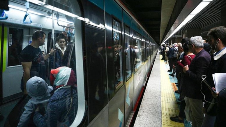 Marmaray'da seferler gecikmeli yapılıyor