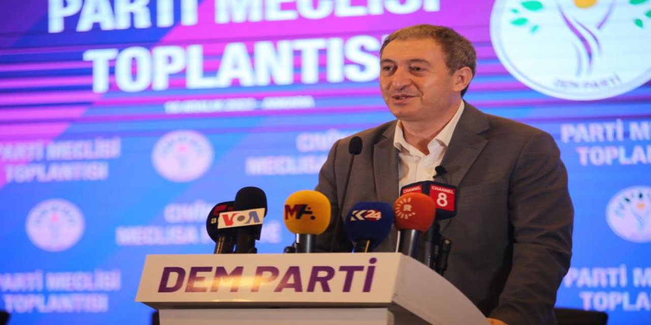 DEM Parti'den 'Öcalan' için dikkat çeken çağrı: "Eğer gerçekten çatışmalar sonlansın isteniyorsa..."