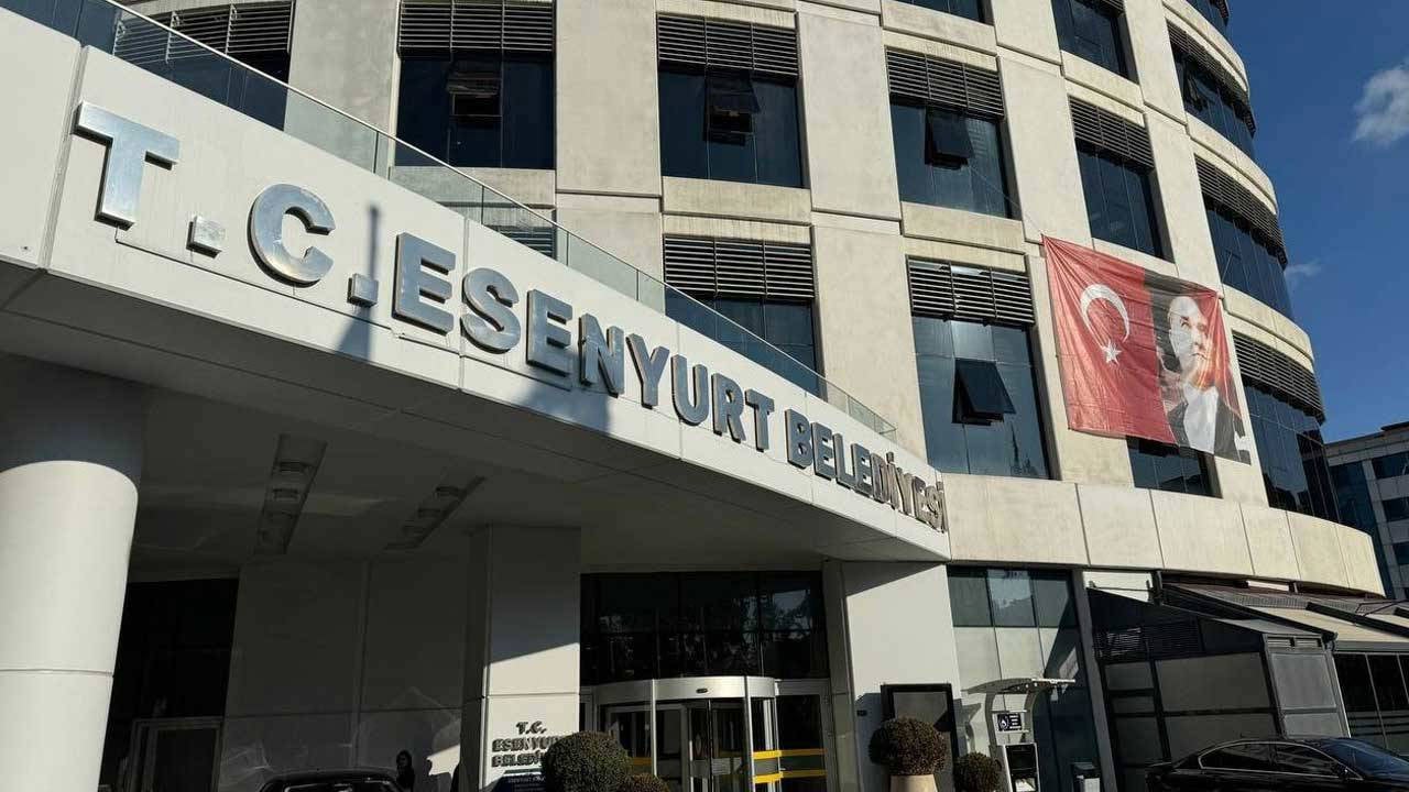 Esenyurt Belediyesi'nde kayyum kararının ardından üst düzey istifa